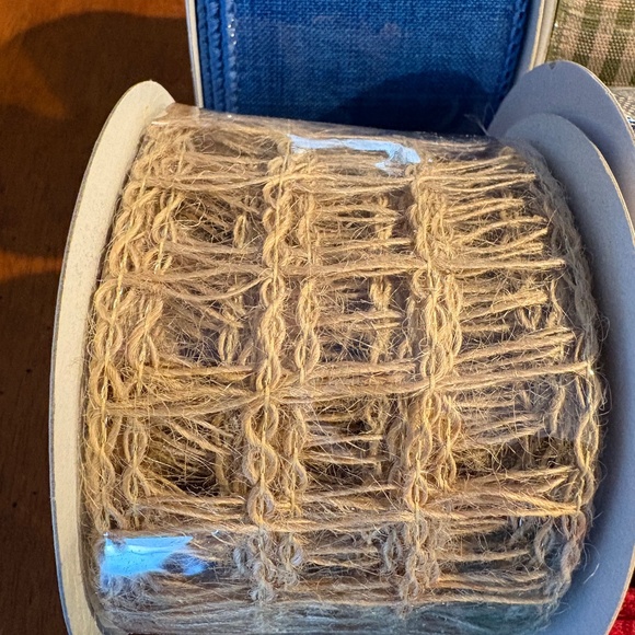 Wired Ribbon, NEW, 2.5” Wide, Pack Of 10 - Picture 8 of 8